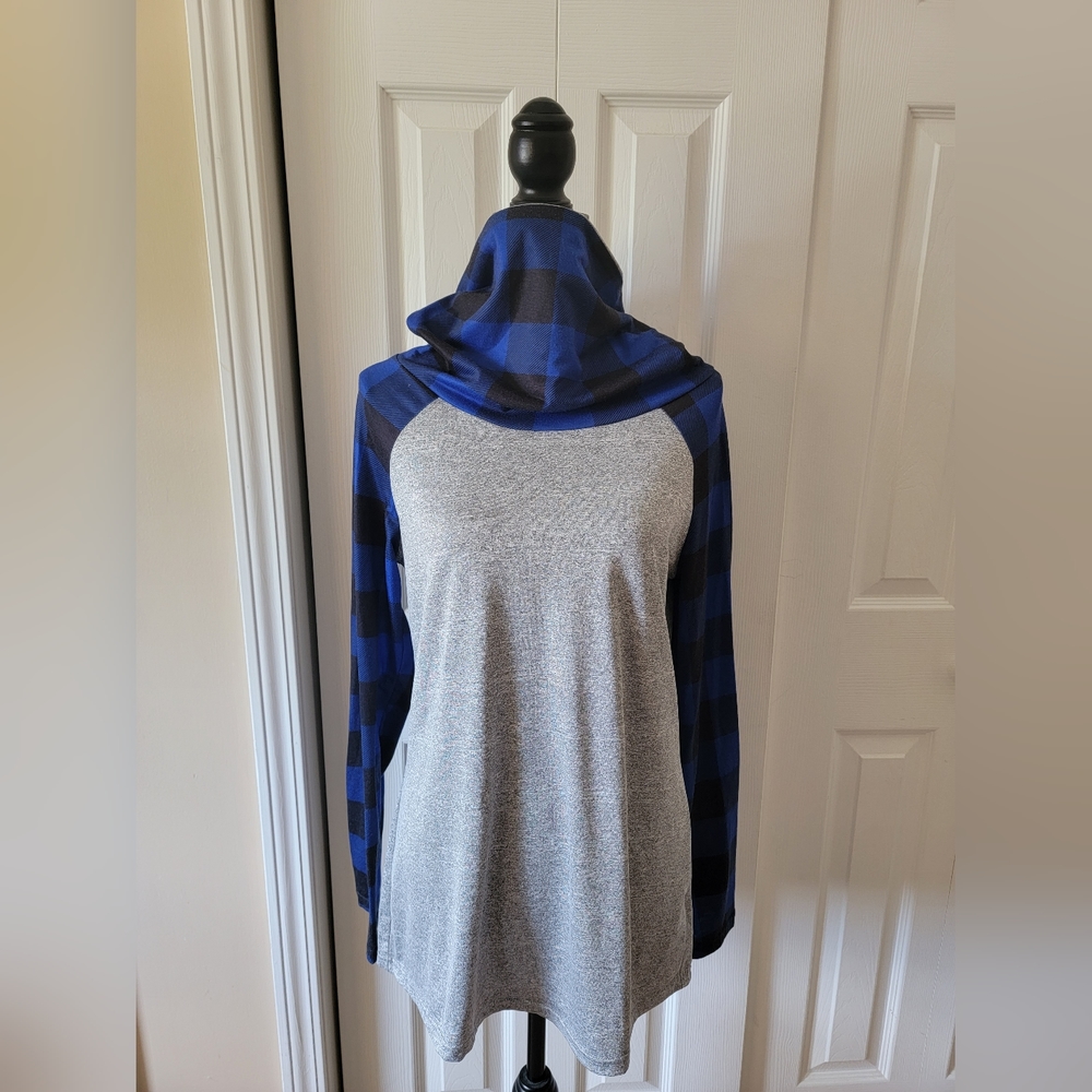Flannel Pullover - Picture 2 of 5